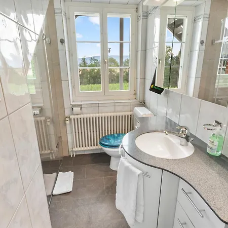 Appartement Renove, Avec Climatisation Et Calme *