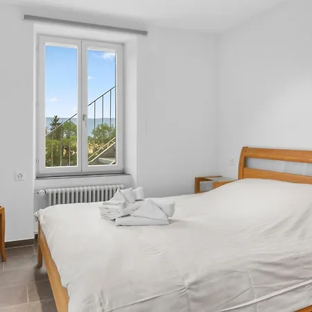 Renove, Avec Climatisation Et Calme Appartement Cudrefin