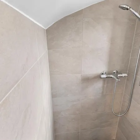 Renove, Avec Climatisation Et Calme Cudrefin